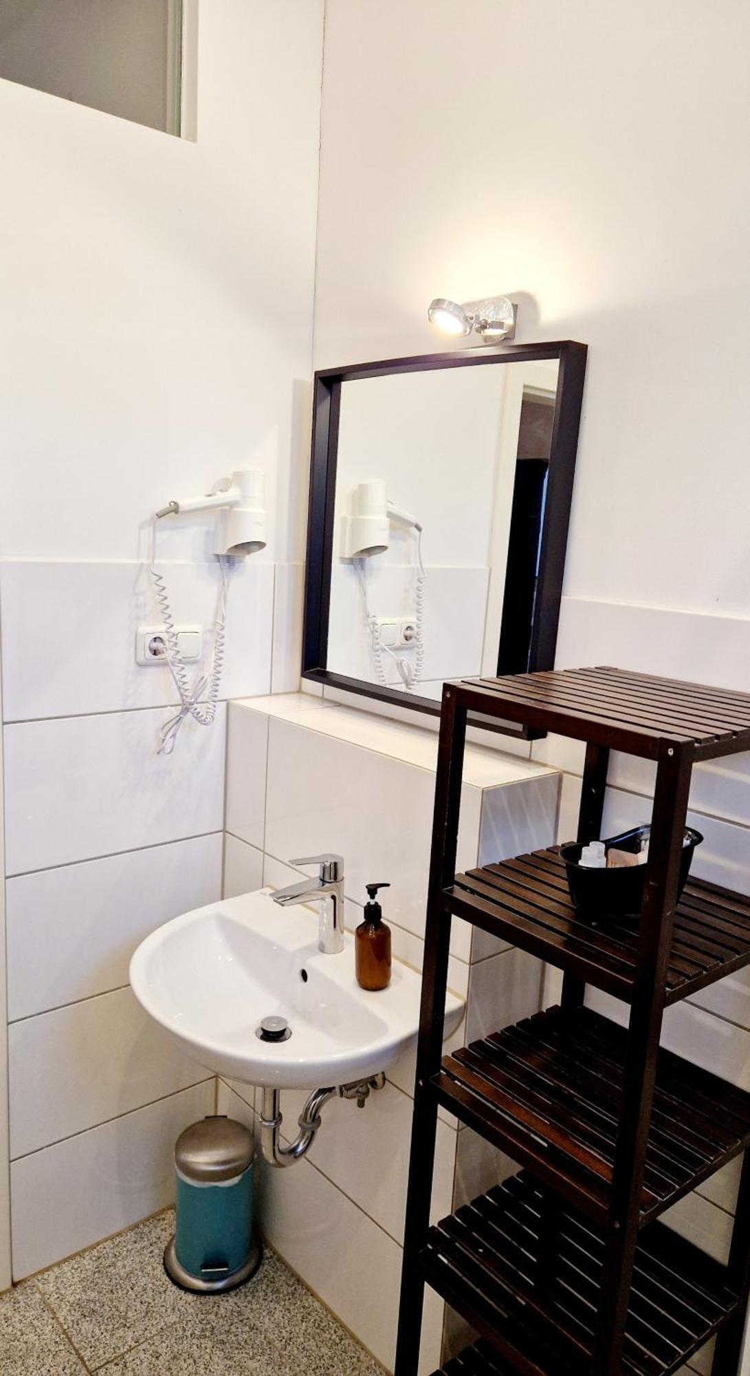 Stylish & Cosy Apartment In Berlin, Wifi Bagian luar foto