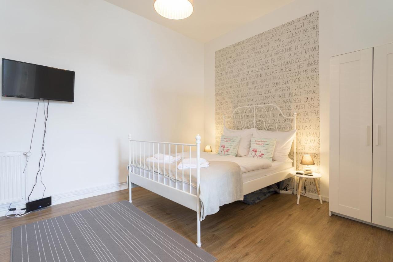 Stylish & Cosy Apartment In Berlin, Wifi Bagian luar foto